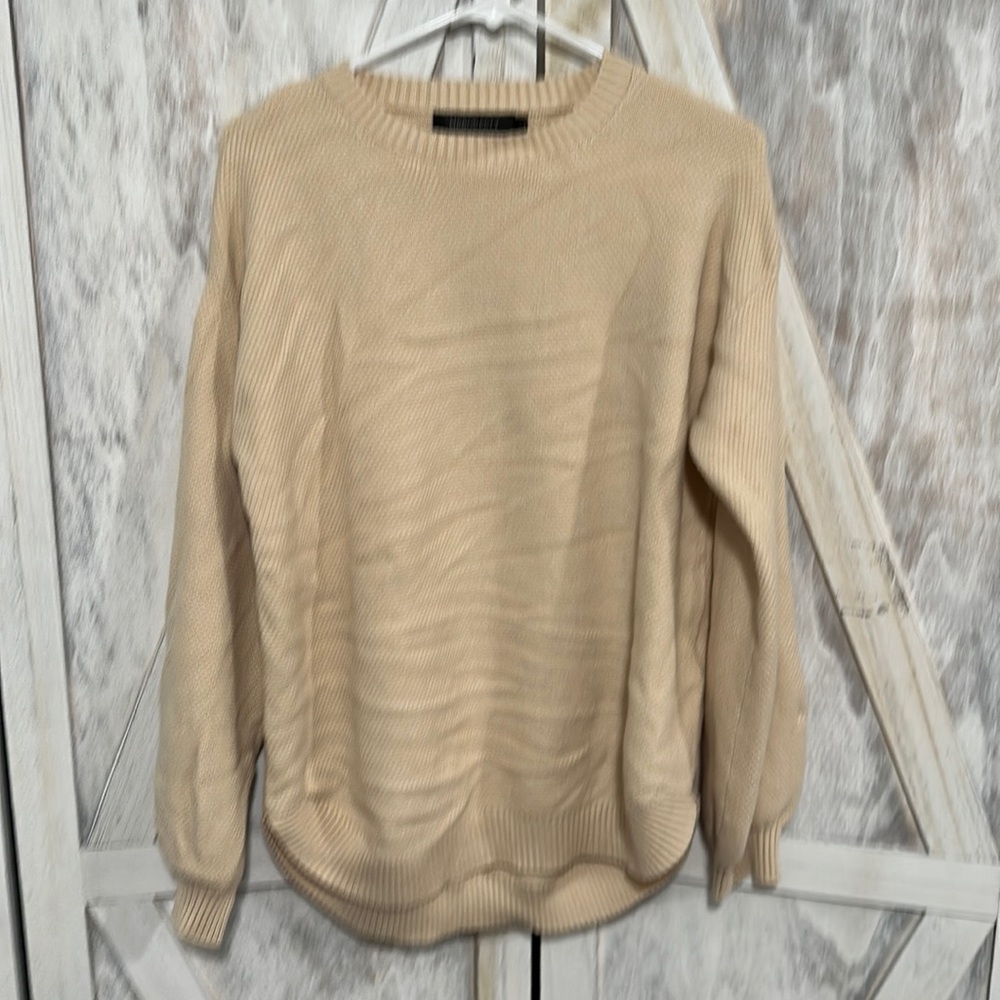 Sweater - Picture 3 of 3